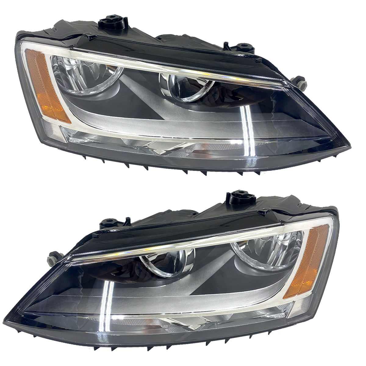 FARO JETTA 11-18 P/ 2 CUARTOS JGO 2PZS CN