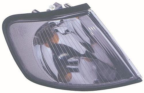 CUARTO PUNTA AUDI A3 97-01 R