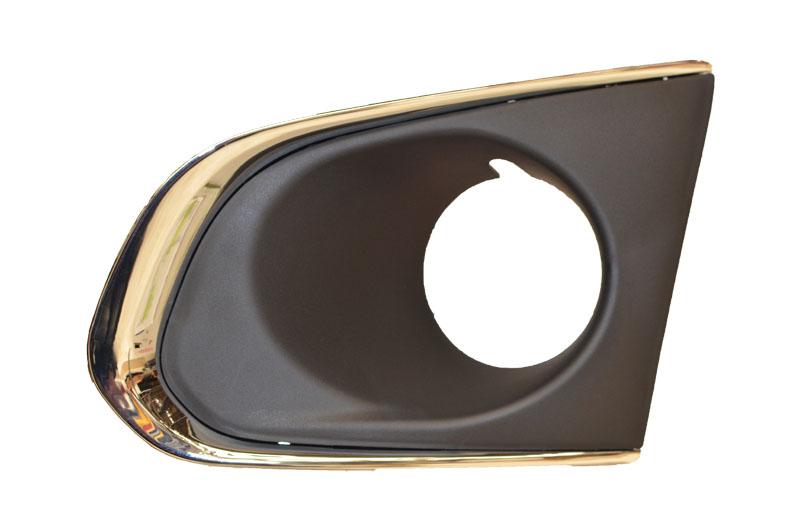 PARRILLA FASCIA TRAX 13-16 C/HOYO P/FARO FILO/CROMO L