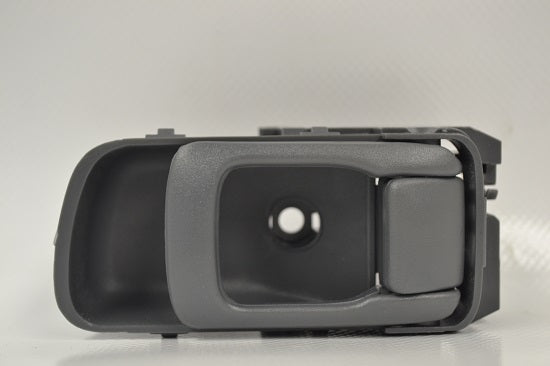 MANIJA INTERIOR NISSAN D22 09-15/ URVAN 02-10/ PATHFINDER 96-04 DEL=TRAS GRIS R