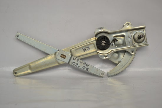 ELEVADOR URVAN 02-13 R