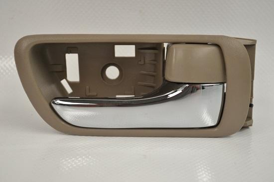 MANIJA INTERIOR CAMRY 02-06 DEL=TRAS CROMO BEIGE R