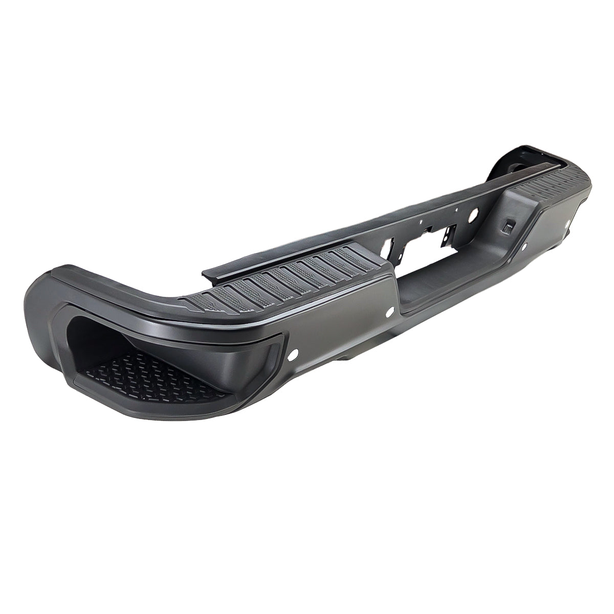 DEFENSA TRASERA CHEV PU 19-23 1500 C/HOYO P/SENSOR NEGRA C/ 2 HOYO PARA ESCAPE COMPLETA CN