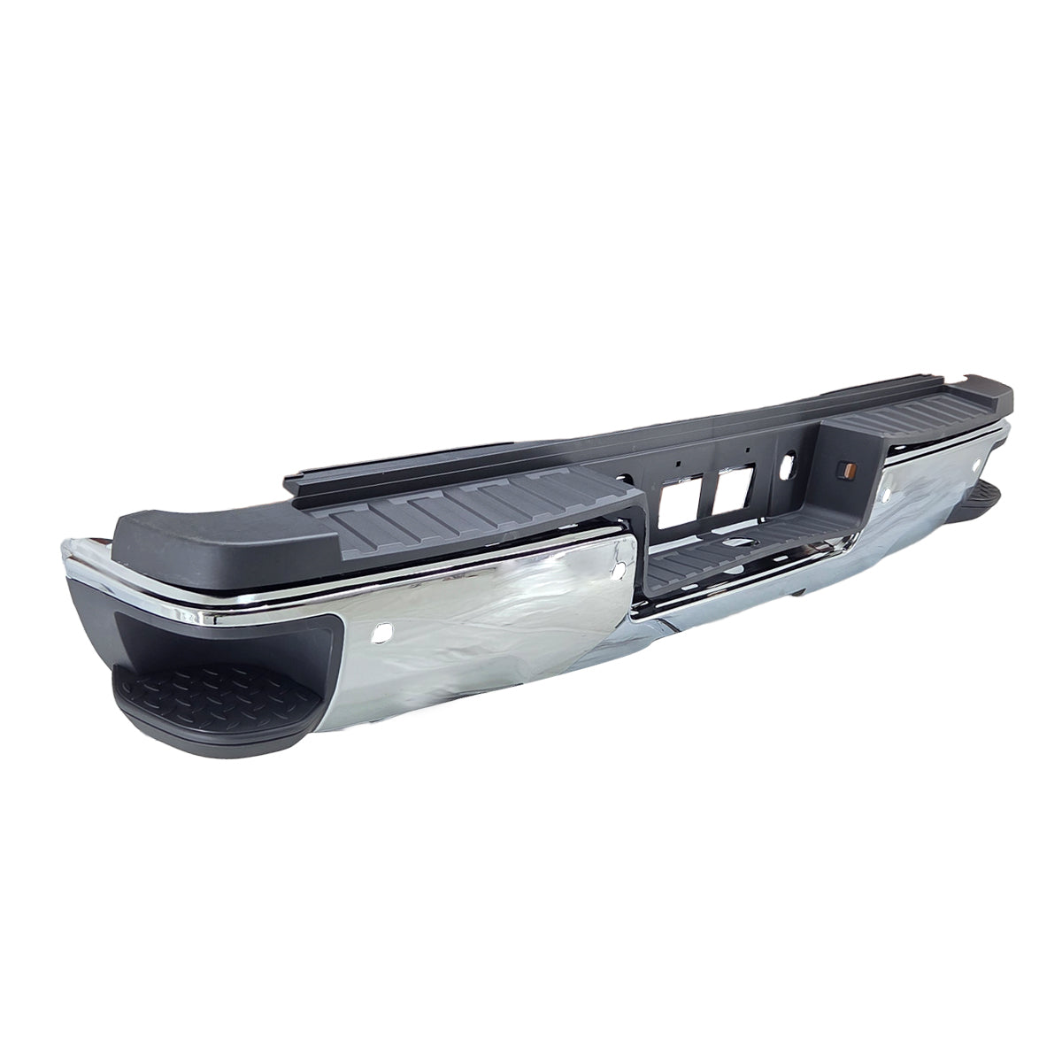 DEFENSA TRASERA SIERRA 15-18 2500/3500 C/HOYO P/SENSOR CROMO COMPLETA CN