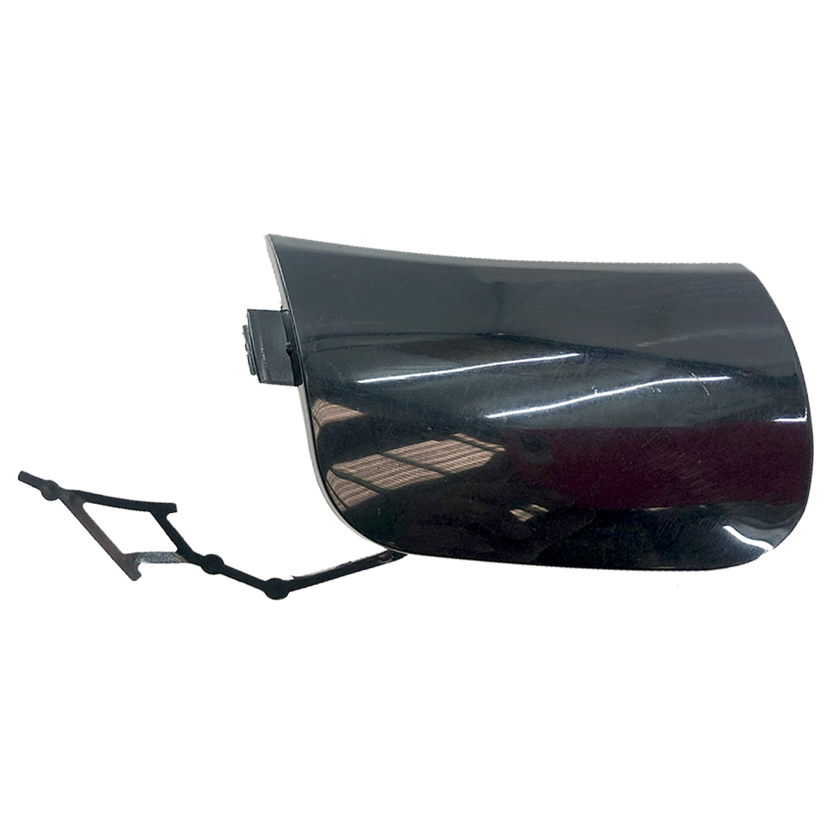 TAPA FASCIA DELANTERA JETTA 22-24 CN