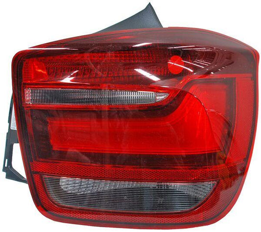 CALAVERA BMW SERIE 1 2013 AL 2015 LEDS ( TYC ) DER