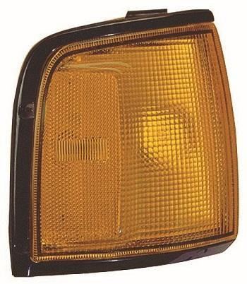 CUARTO PUNTA ISUZU 88-95 NEGRO AMBAR ( TYC ) RH