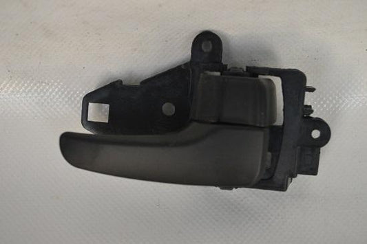 MANIJA INTERIOR L200 08-15/ OUTLANDER 07-11 DEL=TRAS NEGRA R CN