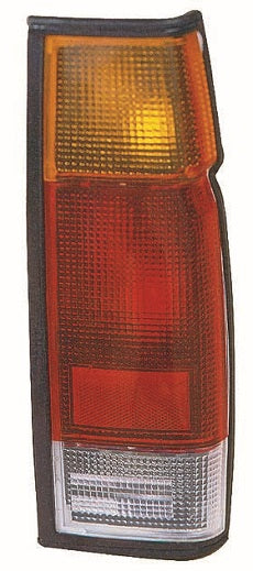 CALAVERA NISSAN D-21 1994 AL 2003 CORTA ( TYC ) DER