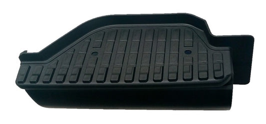 ESCALON DELANTERO URVAN 2007-2012 ( RPC ) RH
