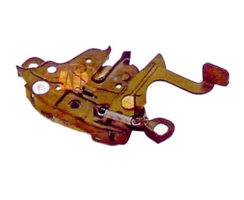 CHAPA COFRE TSURU III 92-18