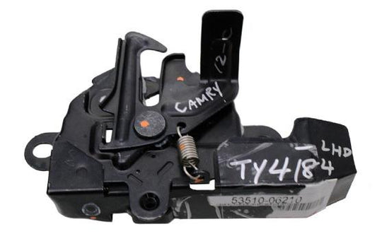 CHAPA COFRE CAMRY 15-17