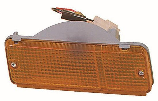 CUARTO FRONTAL TOYOTA PU 84-88 L