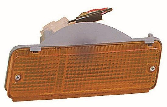 CUARTO FRONTAL TOYOTA PU 84-88 R