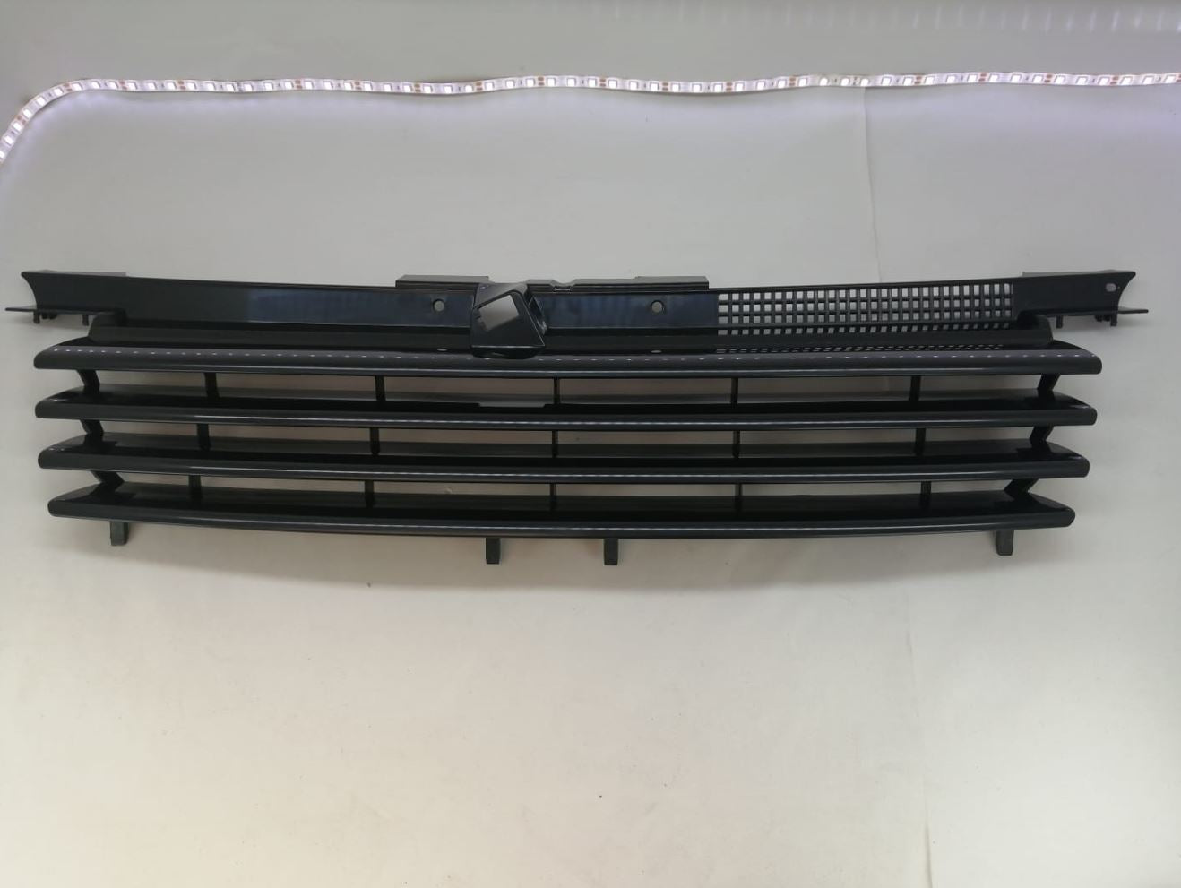 PARRILLA JETTA A4 99-07 S/FILOS TUNING